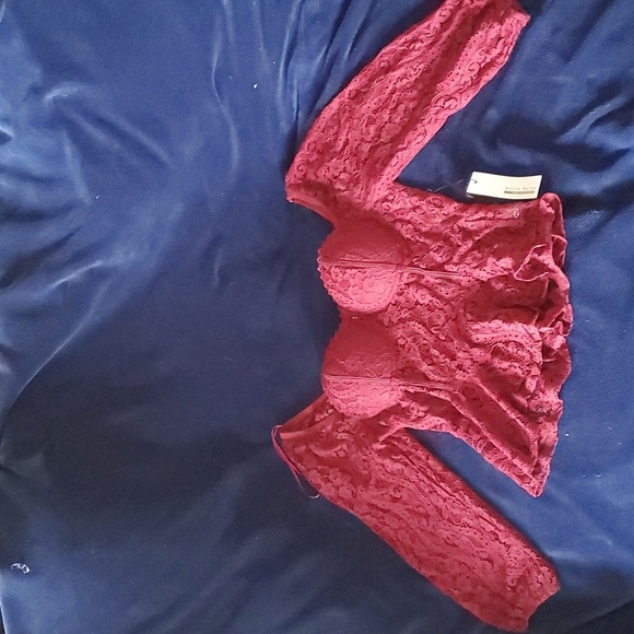 Haute Monde red lace Top - Picture 9 of 9